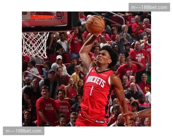 阿门·汤普森防守端场均干扰投篮联盟前三，比赛存在感确保专注度